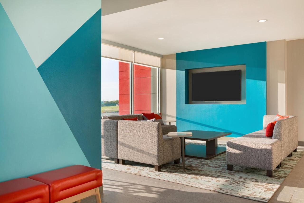 Avid Hotel Auburn - University Area By Ihg Екстериор снимка
